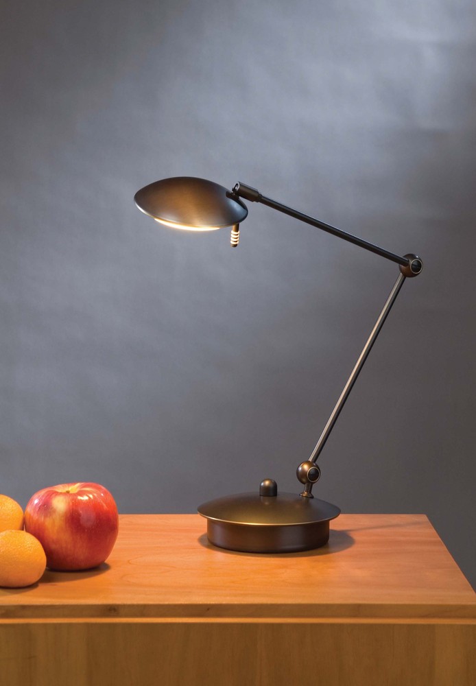 HOLTKOETTER LED DESK LAMP